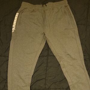 Vanquish Slim Fit Joggers Extra Large.